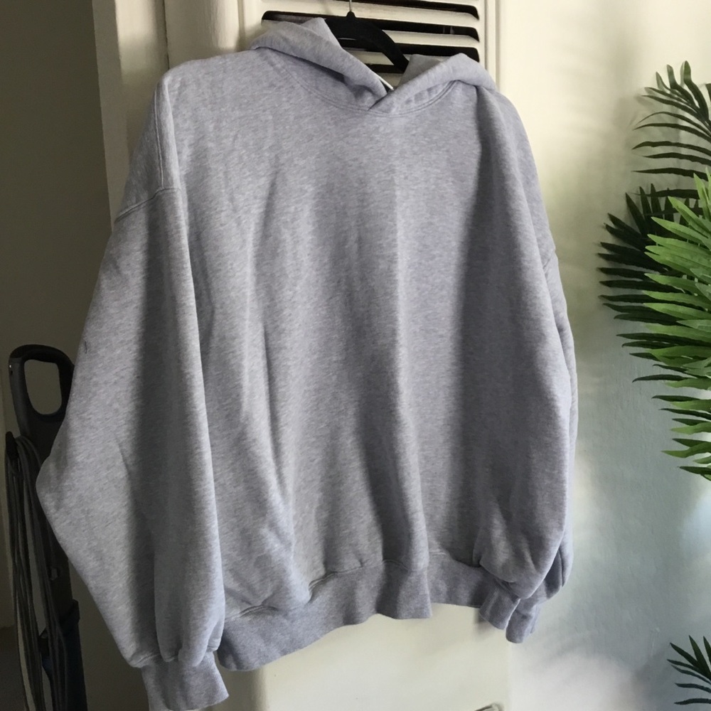 Aritzia Light Heather Grey Sweatfleece Hoodie